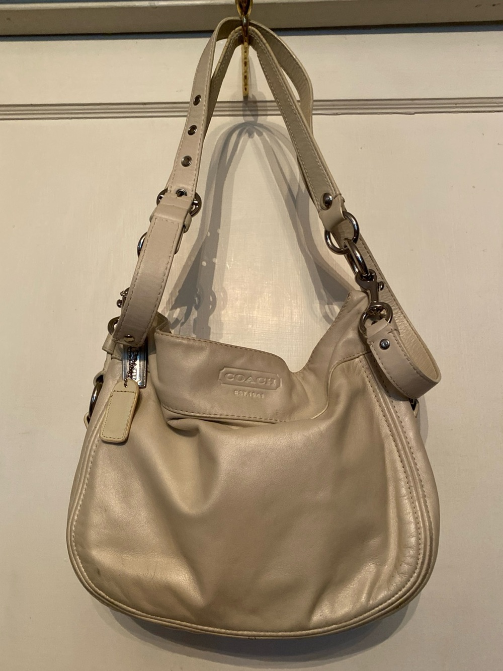 V! Coach #C1020-F14707 shoulder bag